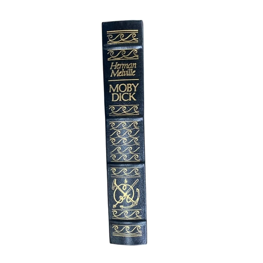 Moby Dick or The Whale Herman Melville Black & Gold‎ Hardcover Book